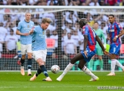 米兰百家乐-曼城主场不敌水晶宫，英超冠军梦蒙上阴影