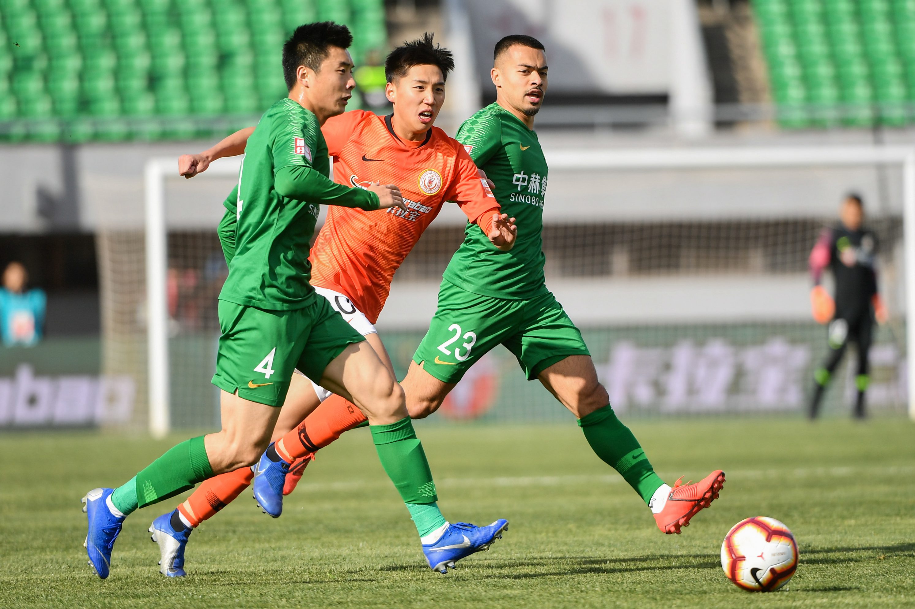 贵州人和客场不敌北京人和，遭遇挑战