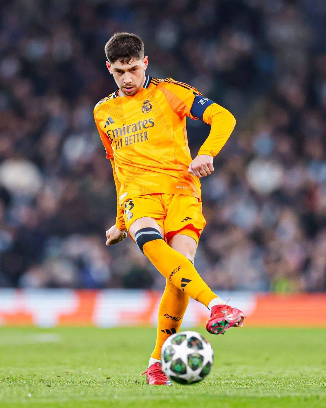 帕维亚现代反击成功，客场逆转夺胜