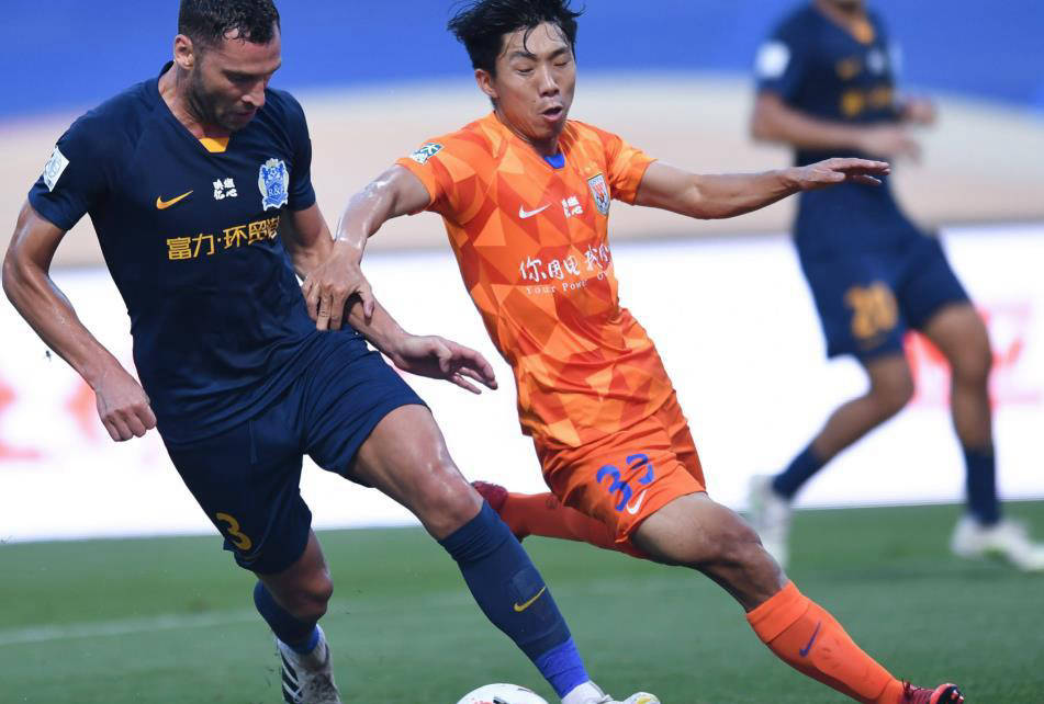 山东鲁能击败大连人,连续两轮取胜 山东鲁能击败大连人,连续两轮取胜