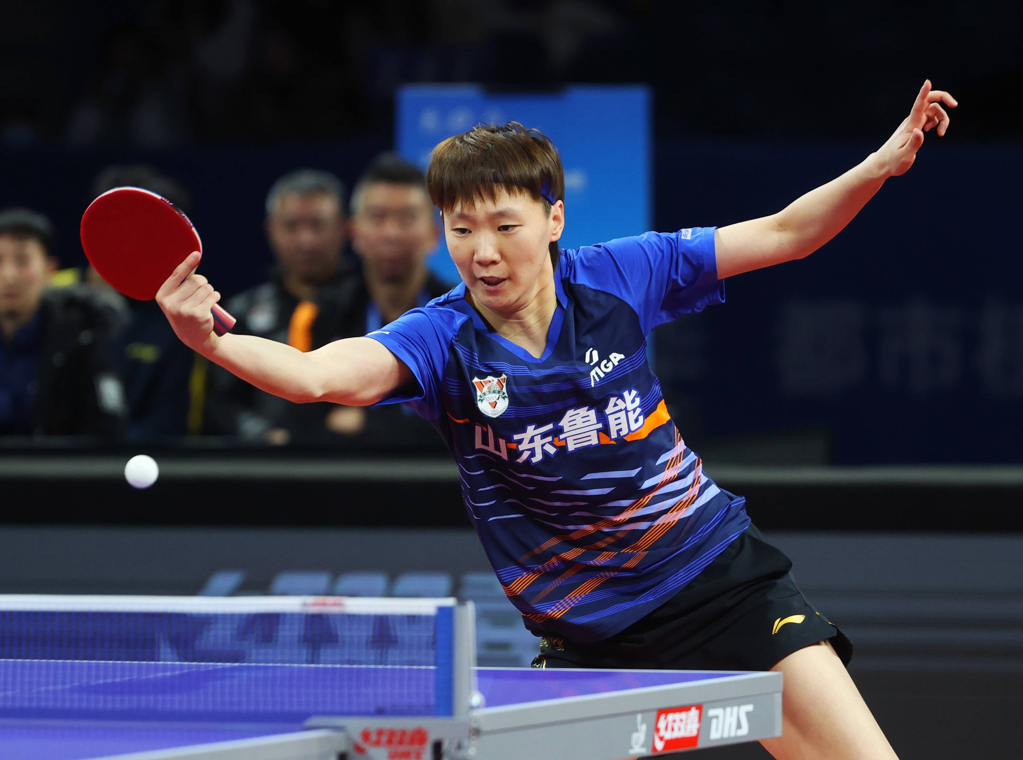 山东鲁能击败大连人,连续两轮取胜 山东鲁能击败大连人,连续两轮取胜