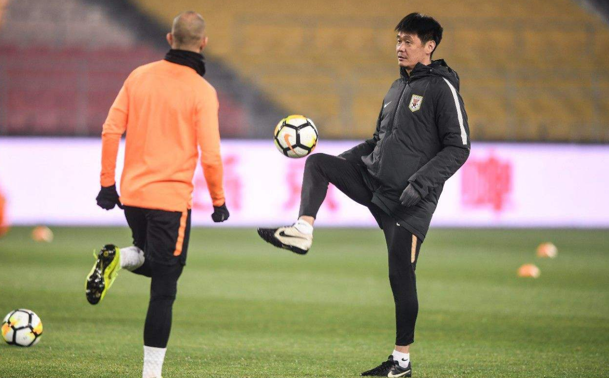 广州恒大客场战平鲁能,保持不败纪录 广州恒大客场战平鲁能,保持不败纪录