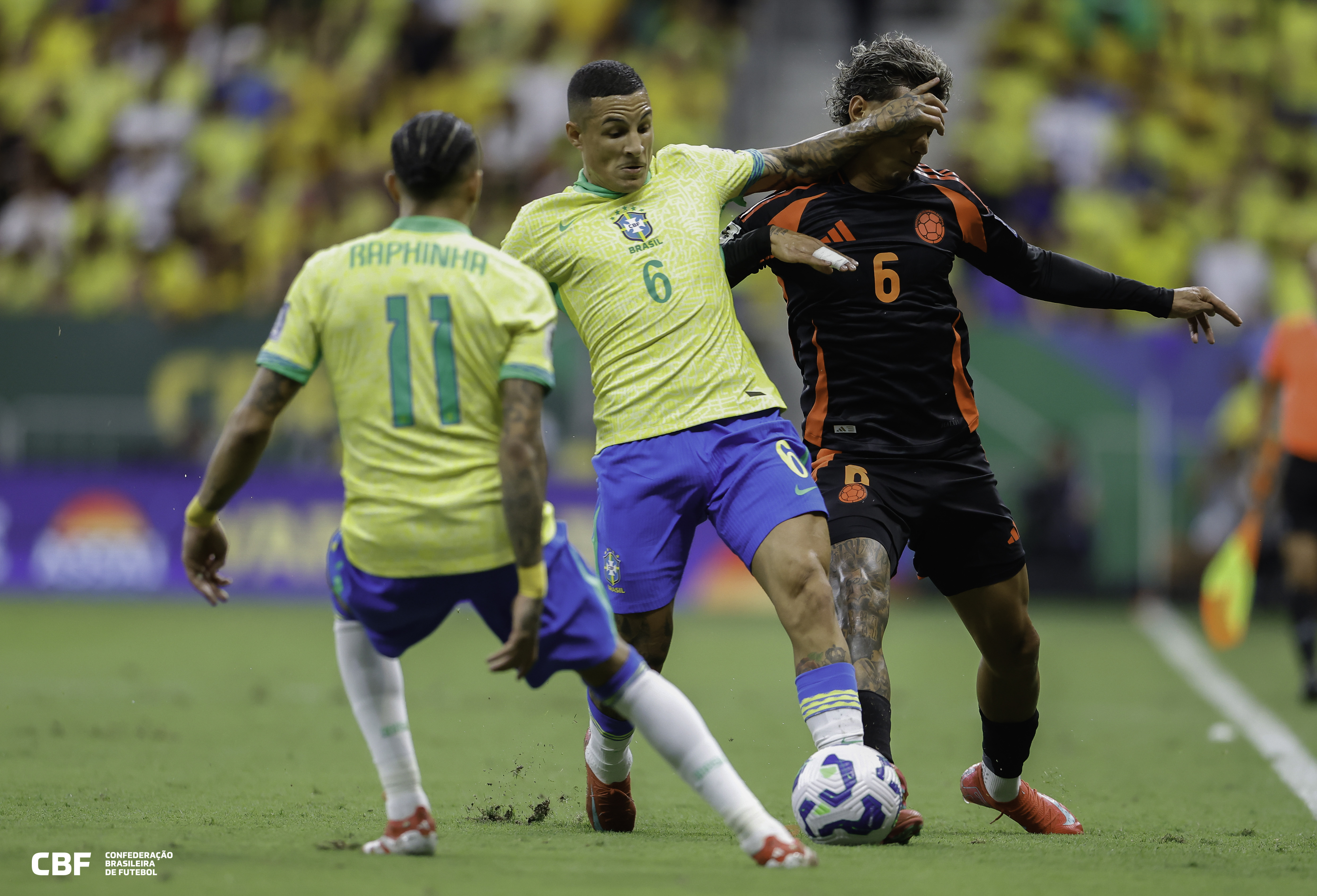 巴西足球队夺得国际杯赛桂冠