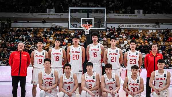 黑龙江队在主场不敌广东队,遗憾落败 黑龙江队在主场不敌广东队,遗憾落败