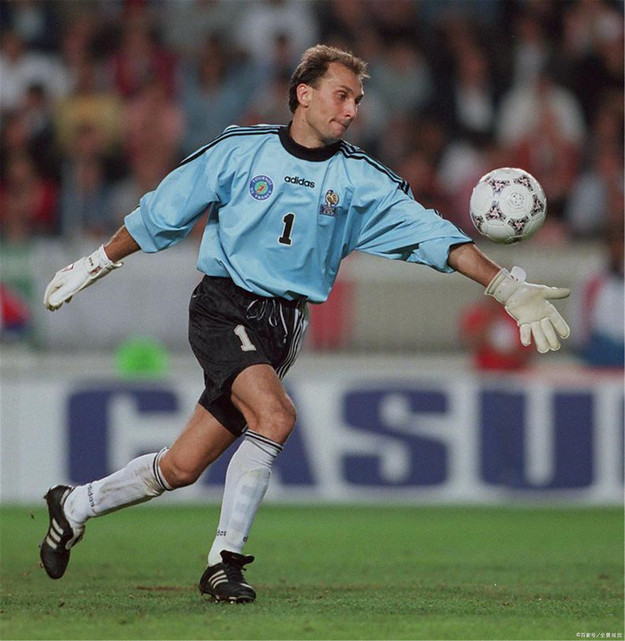 欧塞尔主场告负,积分榜下滑的简单介绍 欧塞尔主场告负,积分榜下滑的简单介绍