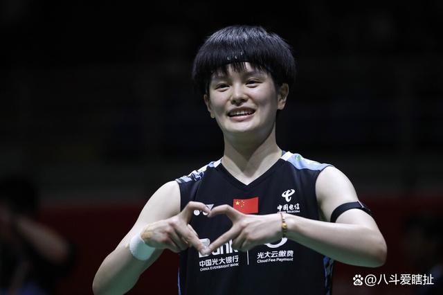 韩国羽毛球队翻盘日本羽毛球队，辛杜惊艳世界