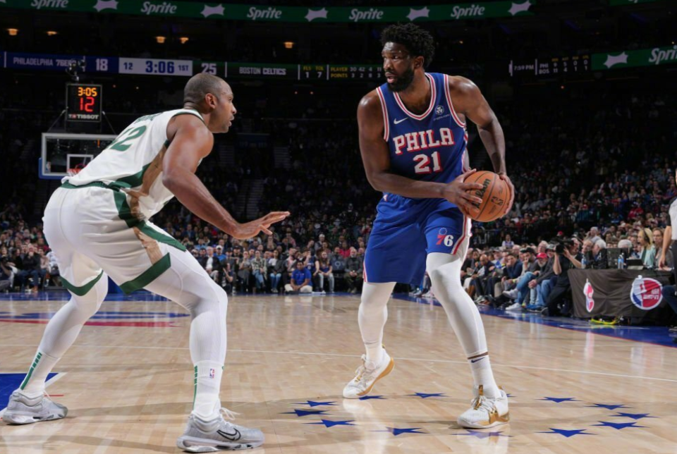 关于篮网轻取国王！厄文状态火爆砍下50分携手击败对手的信息