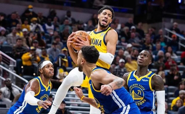 凯尔特人客场负勇士遭遇连败