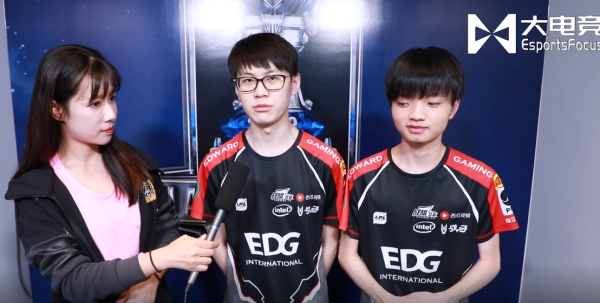 包含DFM碾压FLY，Meiko单局斩获MVP宿敌对决八强赛，锁定晋级资格的词条